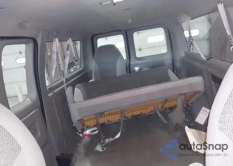 2001 Ford E-150 Xl/Xlt from USA, damaged, VIN 1FMRE11L31HA92727